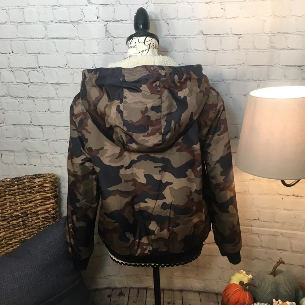 North Zone camouflage hooded zipper jacket